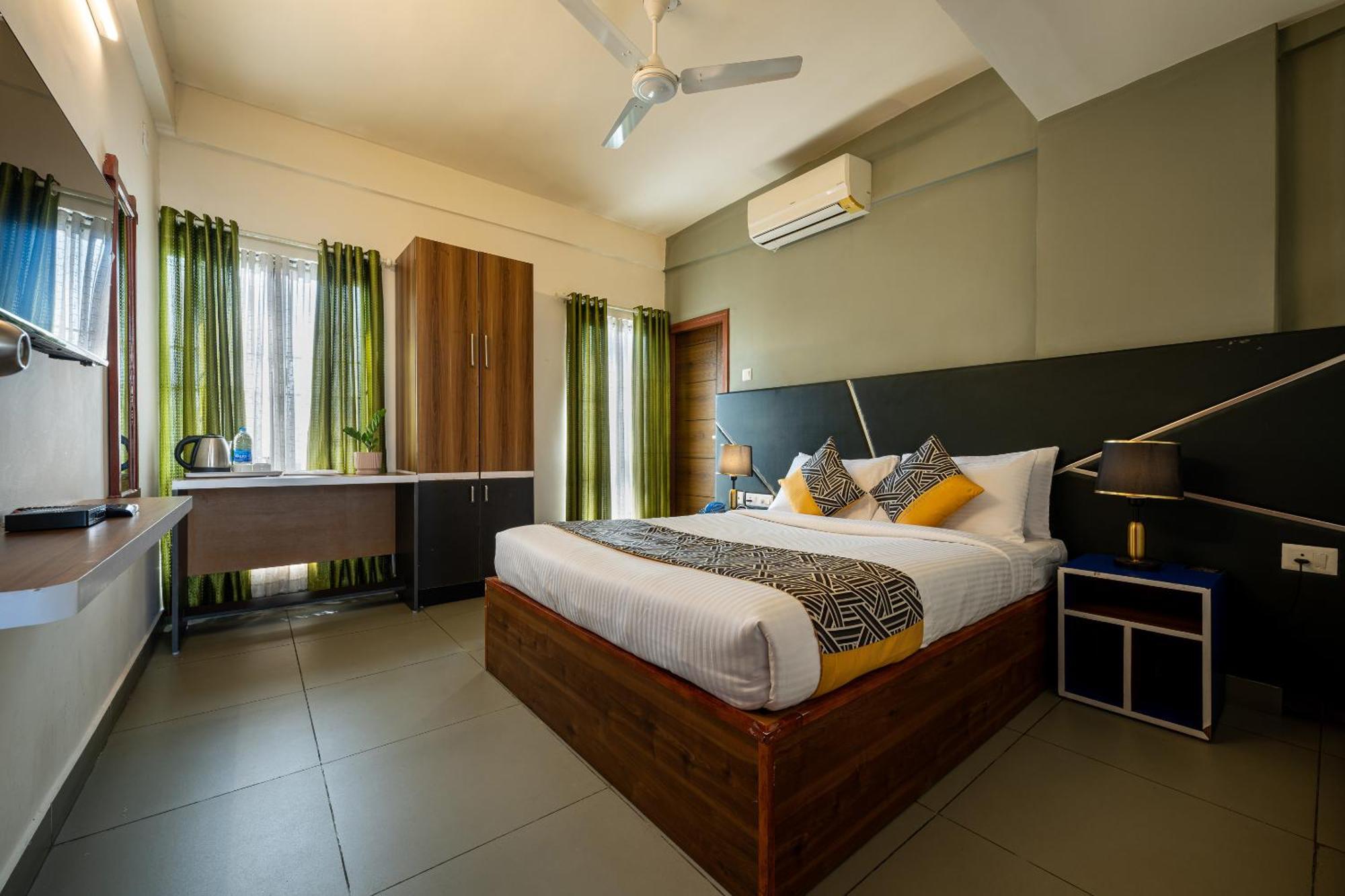 Cj Grande By Jesway Hotels & Resorts Kochi Dış mekan fotoğraf