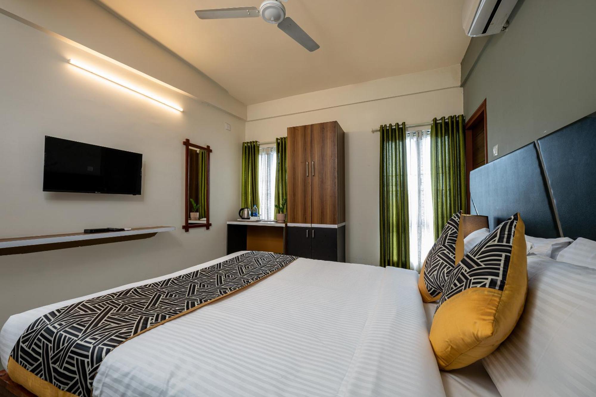 Cj Grande By Jesway Hotels & Resorts Kochi Dış mekan fotoğraf