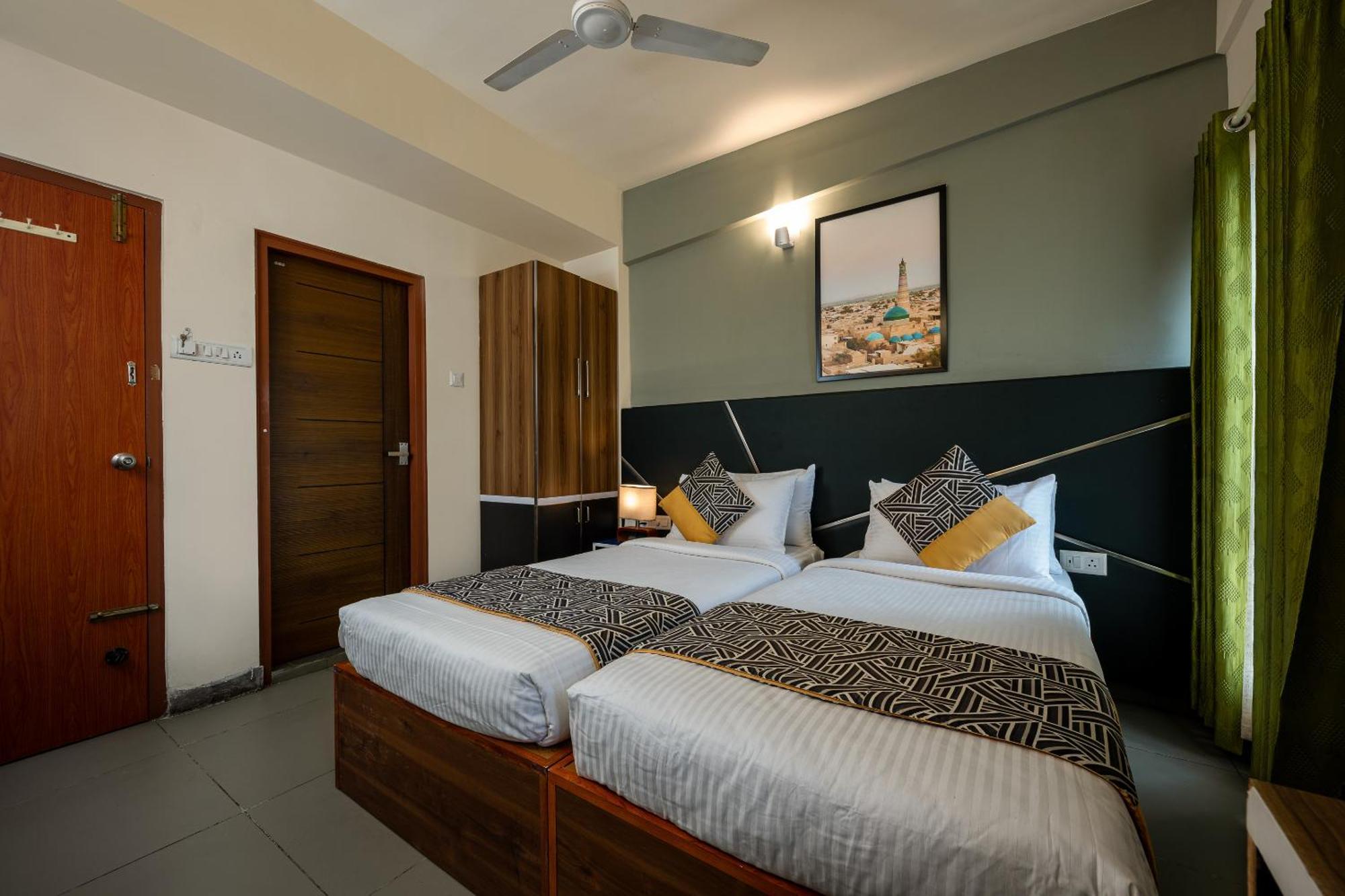Cj Grande By Jesway Hotels & Resorts Kochi Dış mekan fotoğraf