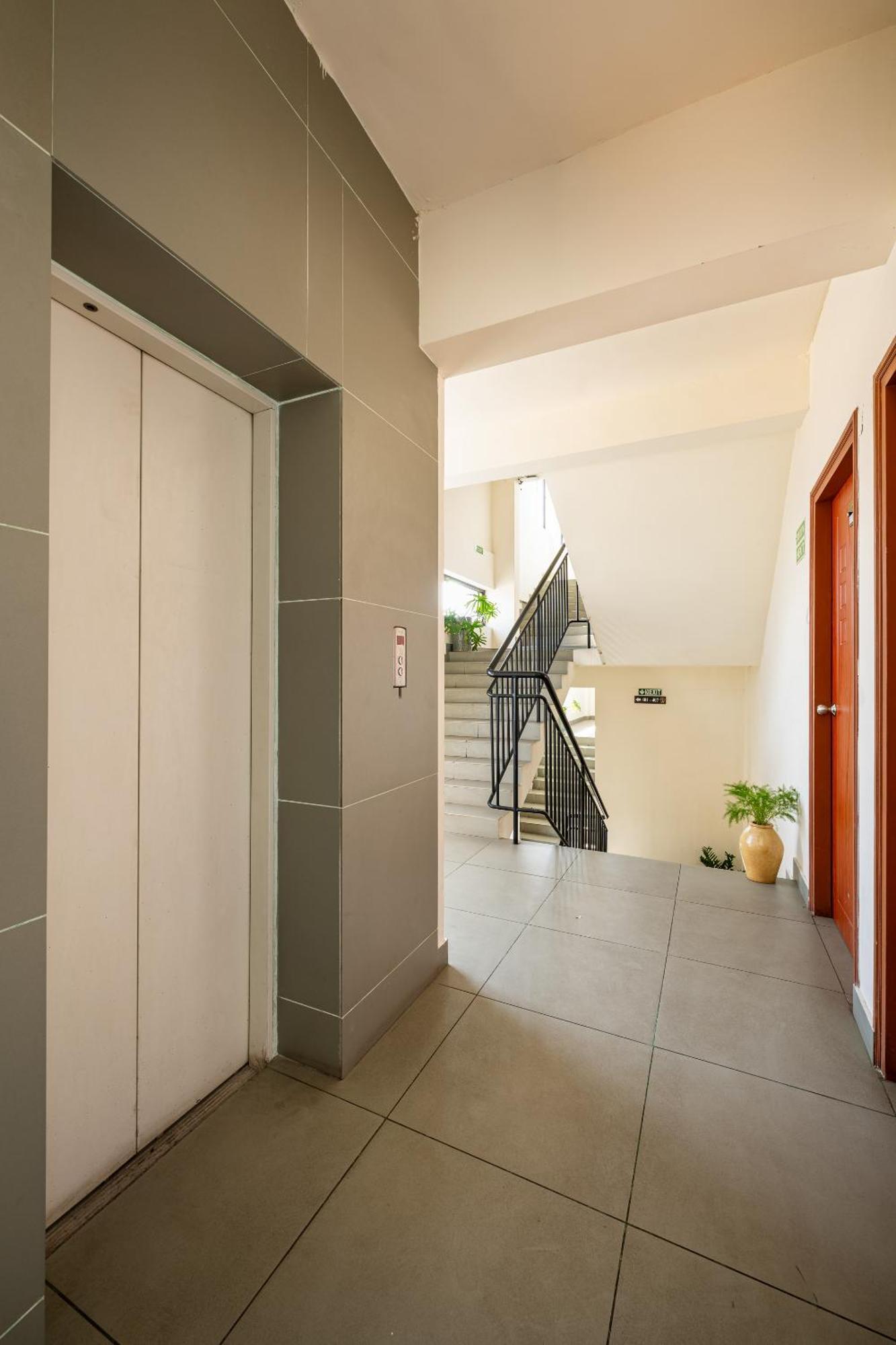 Cj Grande By Jesway Hotels & Resorts Kochi Dış mekan fotoğraf